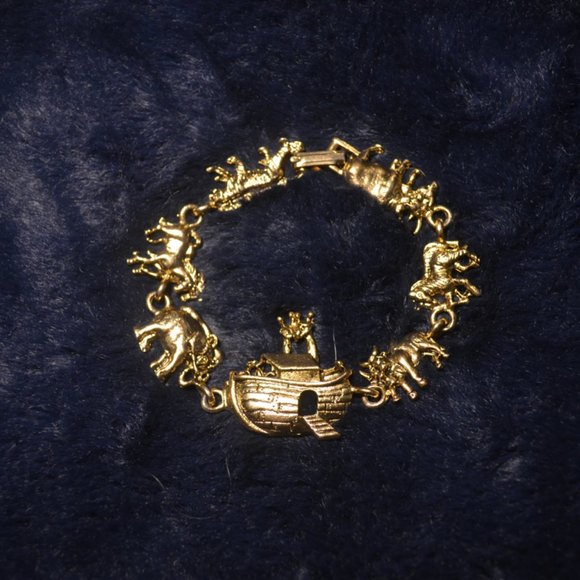 Charm Bracelet Noah Ark and Animals Retro Metal Figurines Golden - Picture 1 of 6